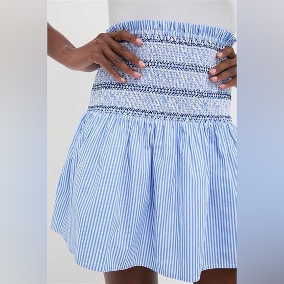 Tuckernuck Pomander Place Smocked Seersucker Palerma Skirt - Medium
